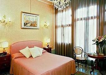 Отель Hotel Santa Chiara & Residenza Parisi Италия, Венеция, фото 7