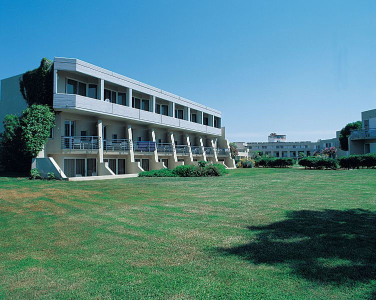 Santa Marina Resort