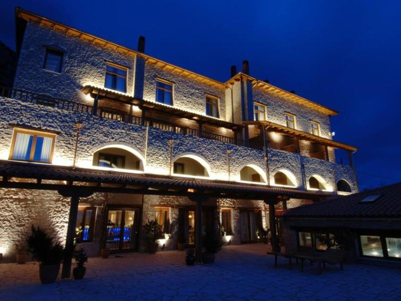 Santa Marina Arachova Resort & Spa