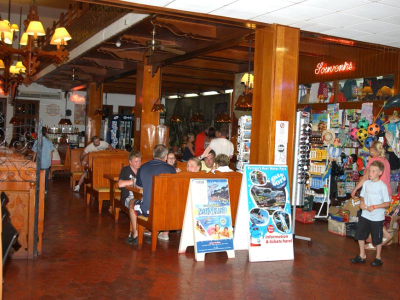 Santa Susana Resort