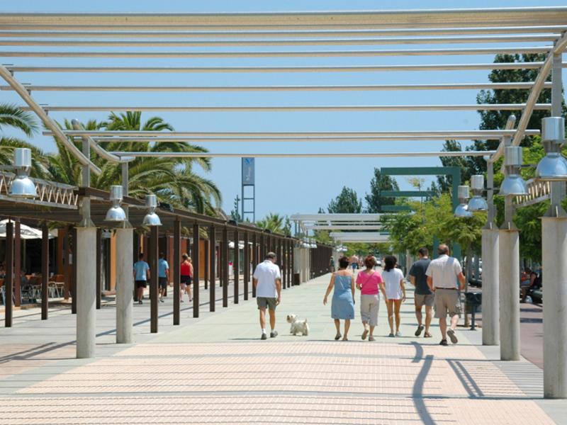 Santa Susana Resort