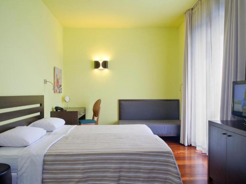 Athens Center Square Hotel