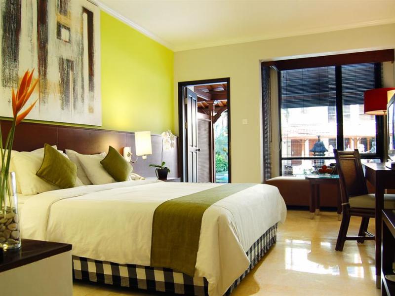 Sanur Paradise Plaza Suites