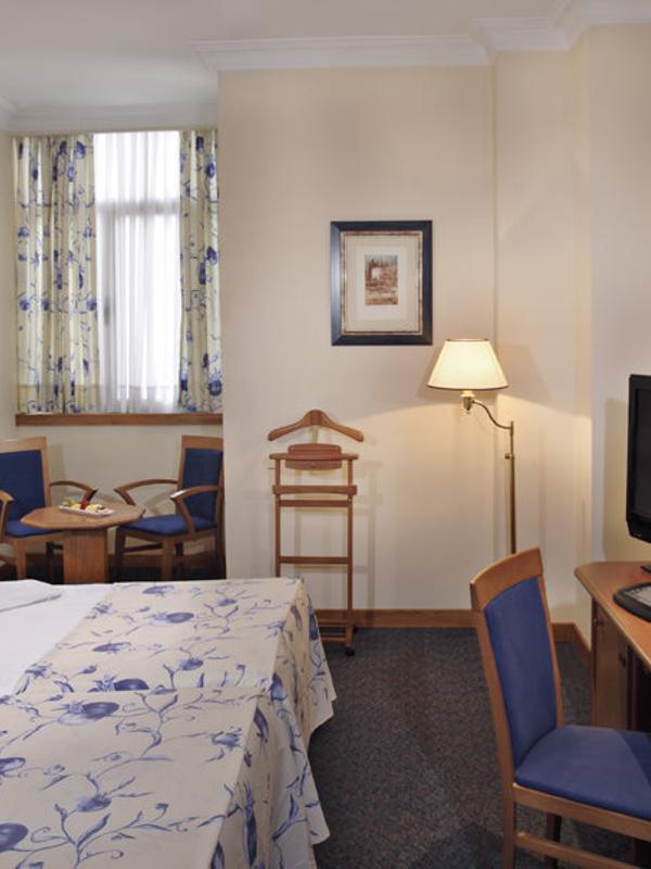 Saray Hotel