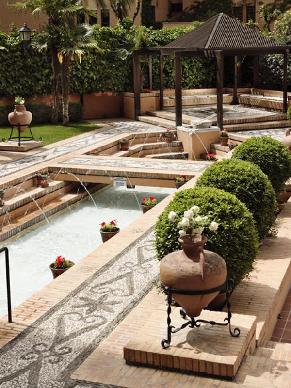 Saray Hotel