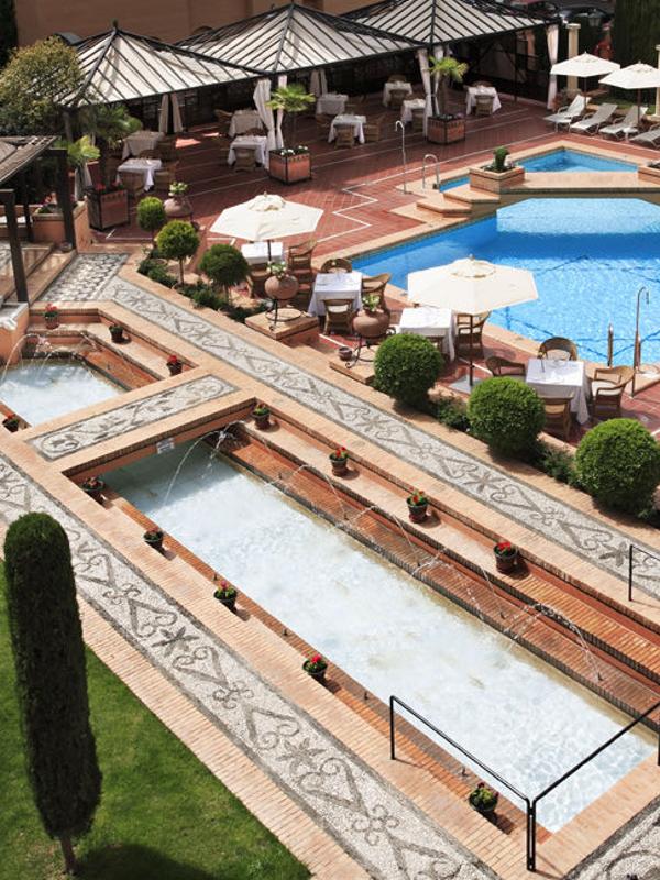 Saray Hotel