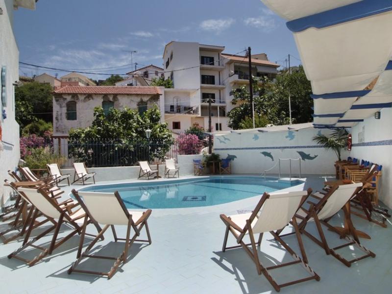 Atheras Hotel