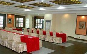 Sarrosa International Hotel & Residential Suites Cebu City