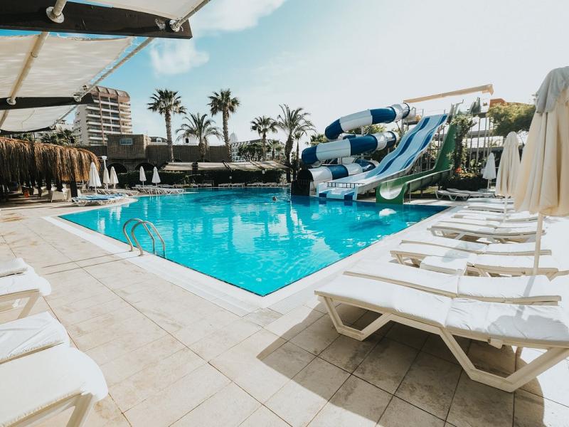 Saturn Palace Resort