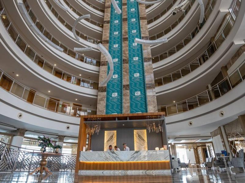 Saturn Palace Resort