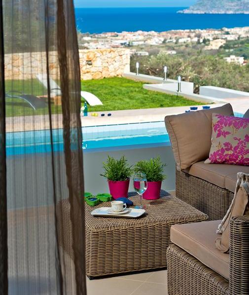 Athinais Villa