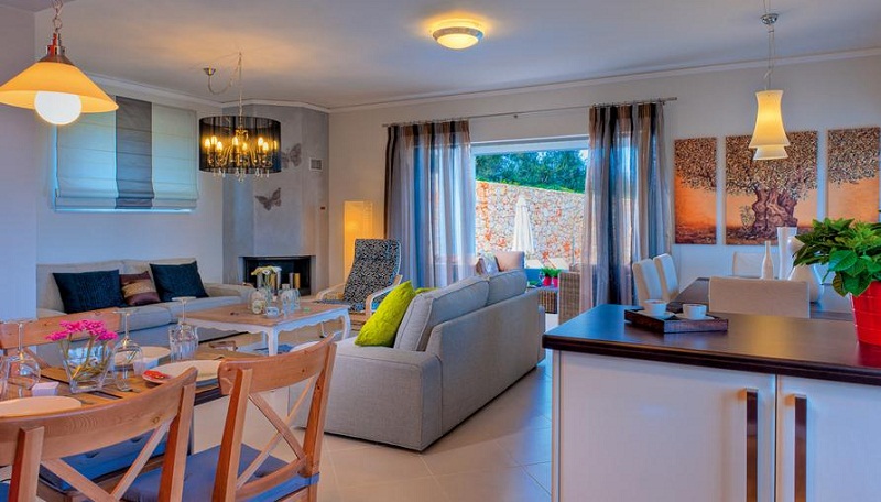 Athinais Villa