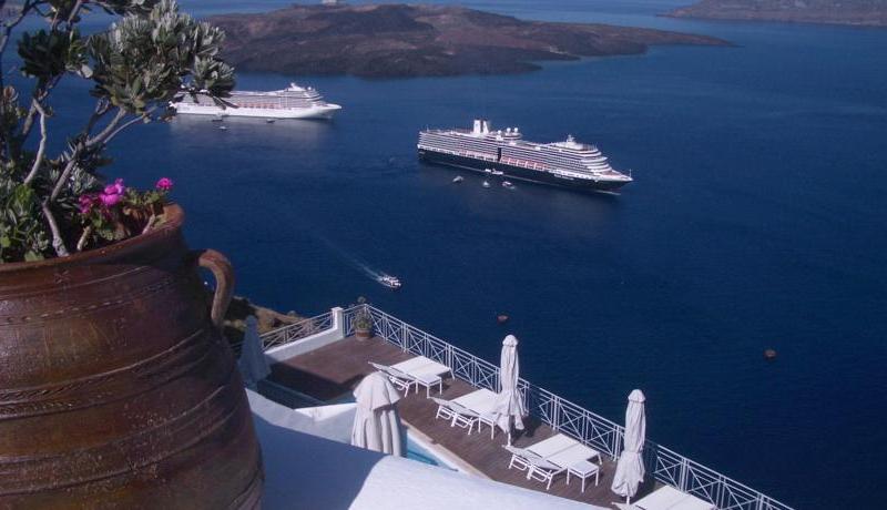 Athina Luxury Suites