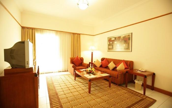 Savoy Crest Hotel Apartments