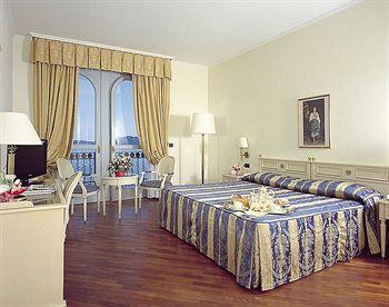 Savoy Palace