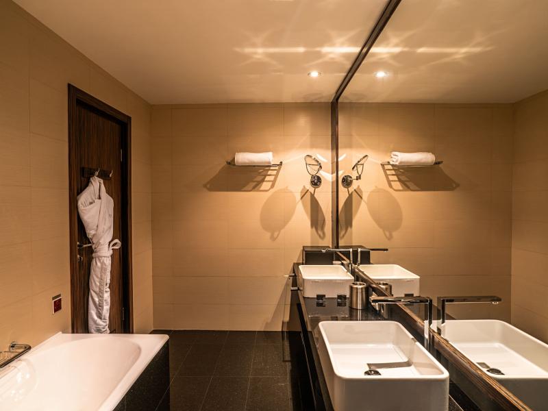 SAYEN International Hotel