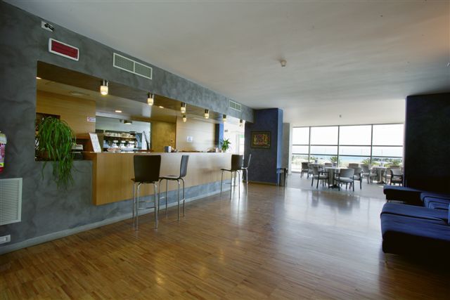Sea Lion Hotel