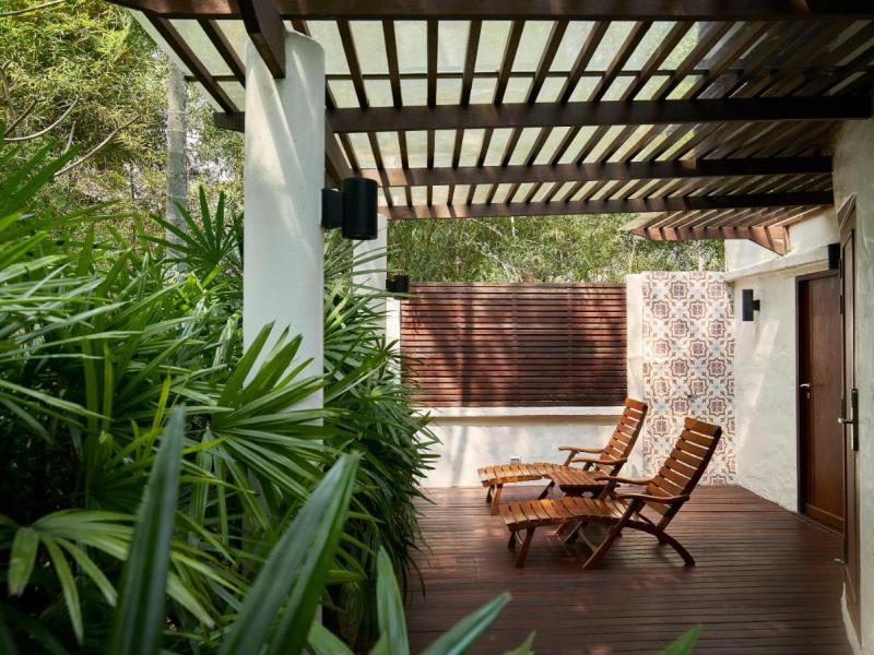 Sea Sand Sun Resort & Villas