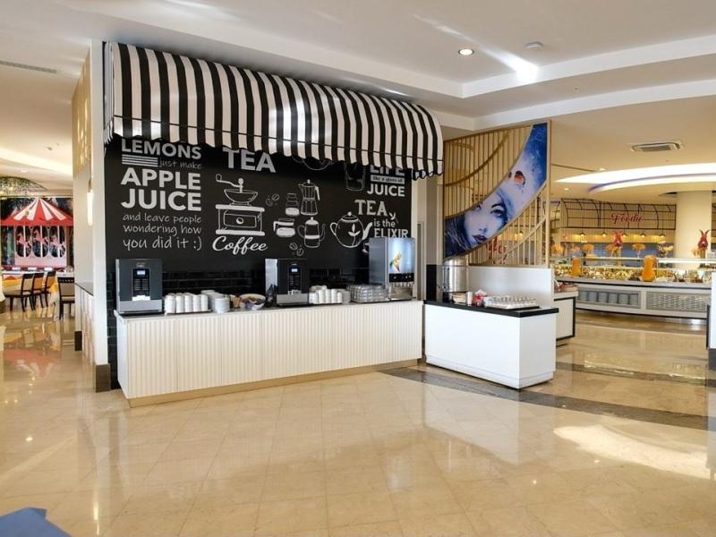 Seaden Sea World Resort & Spa