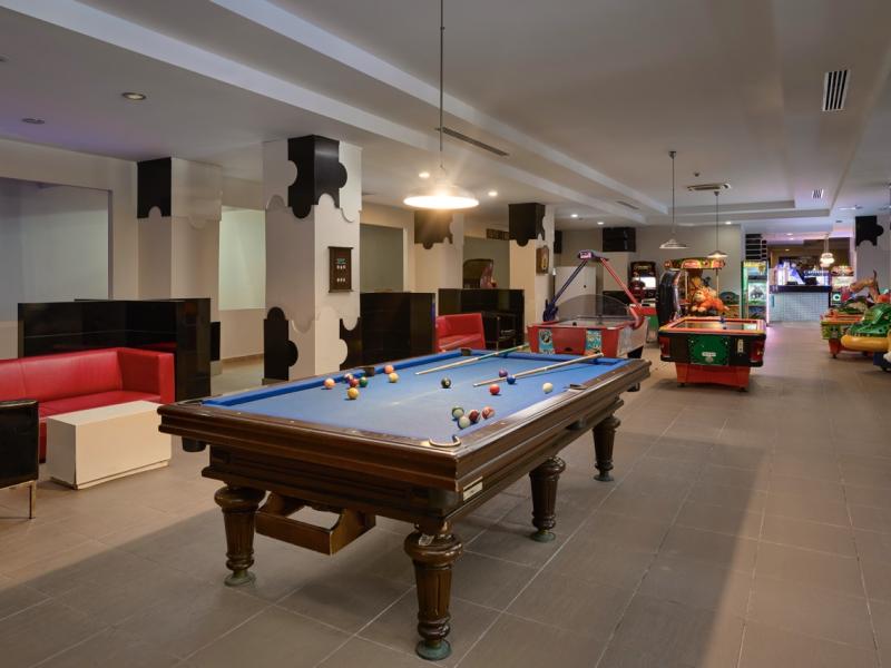 Seaden Sea World Resort & Spa