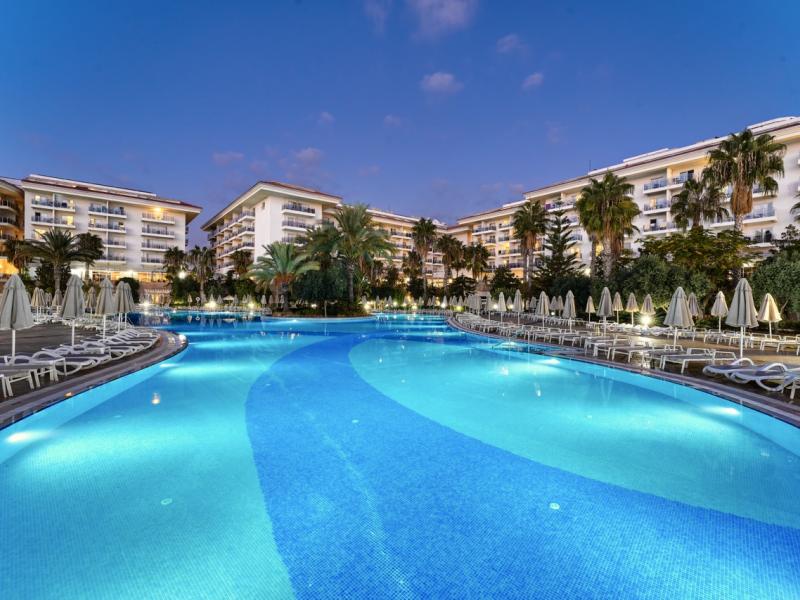 Seaden Sea World Resort & Spa