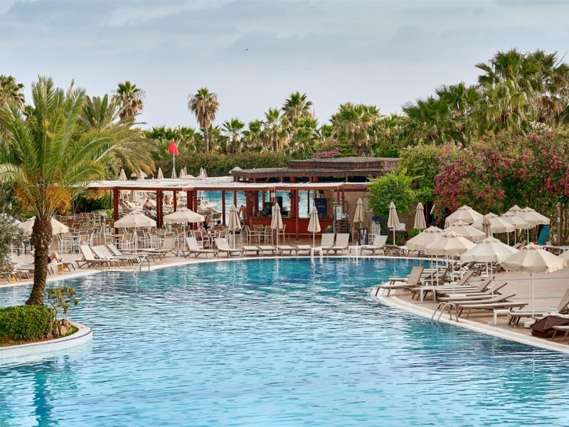 Seaden Sea World Resort & Spa