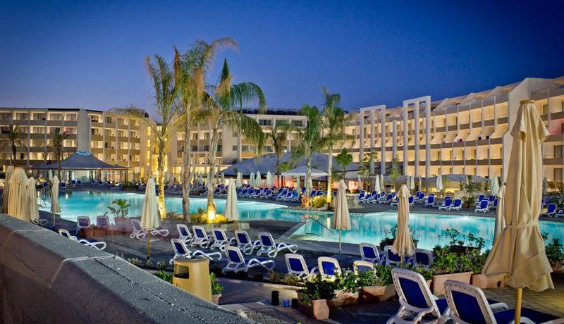 db Seabank Resort & Spa 