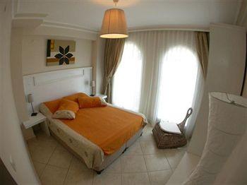Seahorse Deluxe Hotel