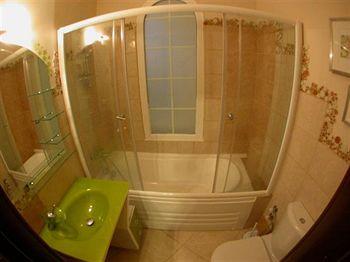 Seahorse Deluxe Hotel