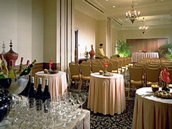 Sedona Hotel Mandalay