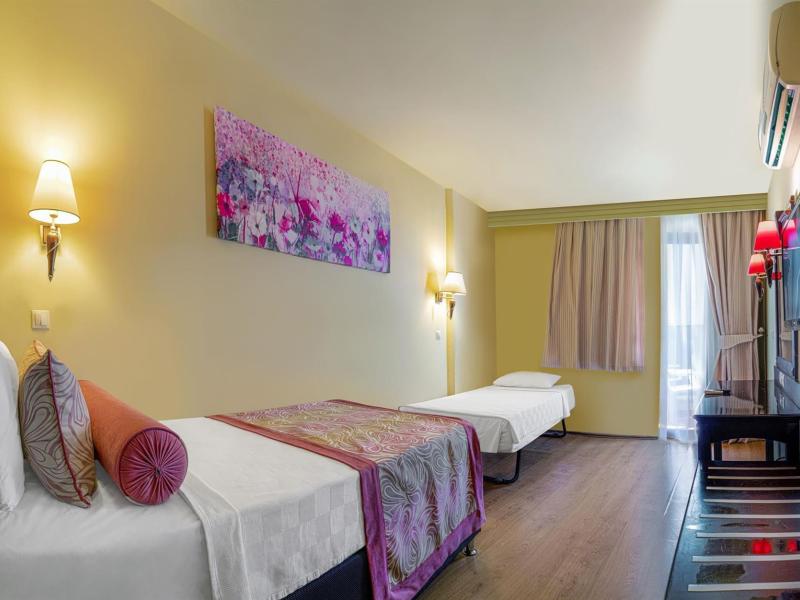 Selge Beach Resort & Spa