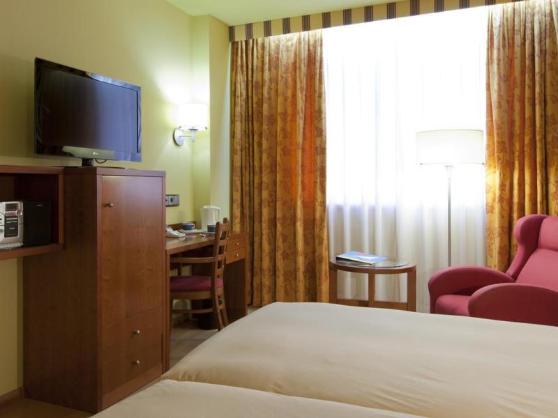 ILUNION Hotel Les Corts Spa