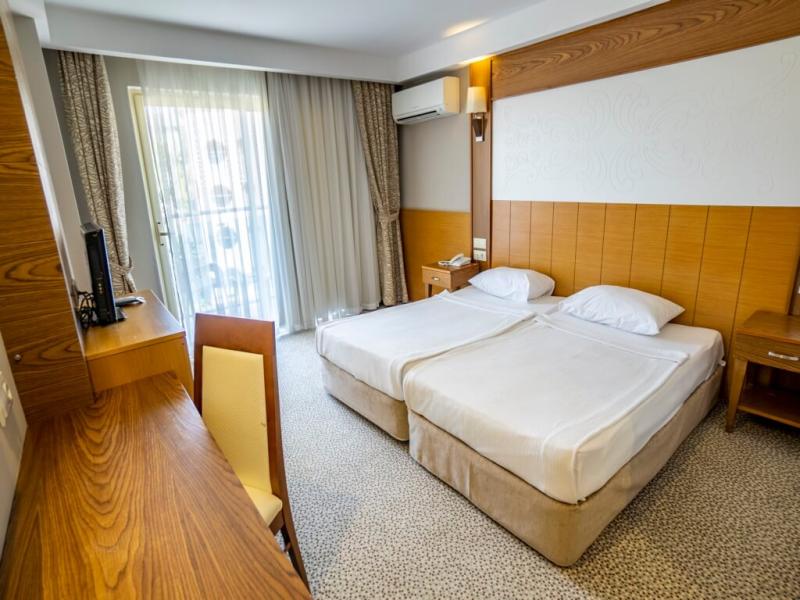 MC Beach Park Resort