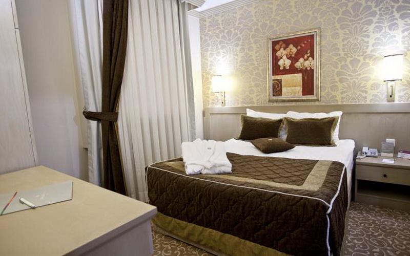 Sergah Hotel