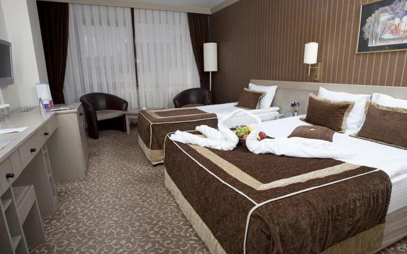 Sergah Hotel