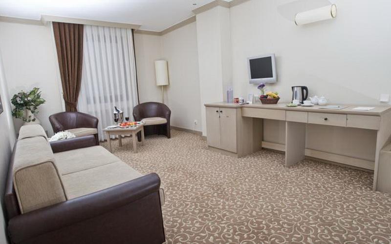 Sergah Hotel