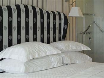 Shalom Hotel & Relax