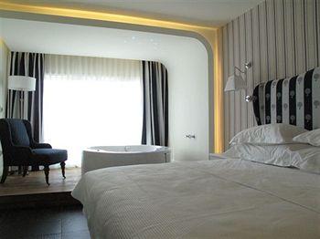 Shalom Hotel & Relax