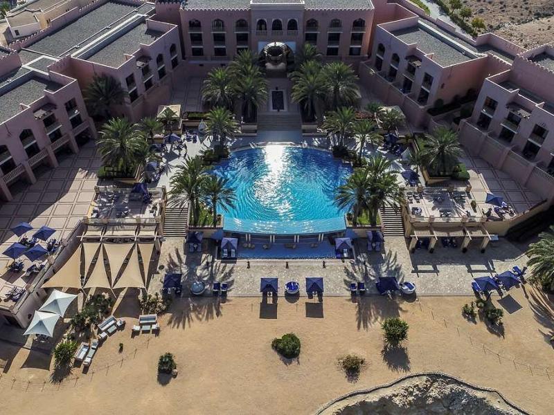 Shangri-La Al Husn Resort & Spa