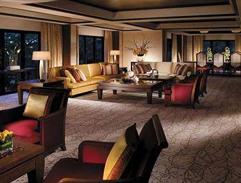 Shangri-La`s Rasa Sayang Resort & Spa