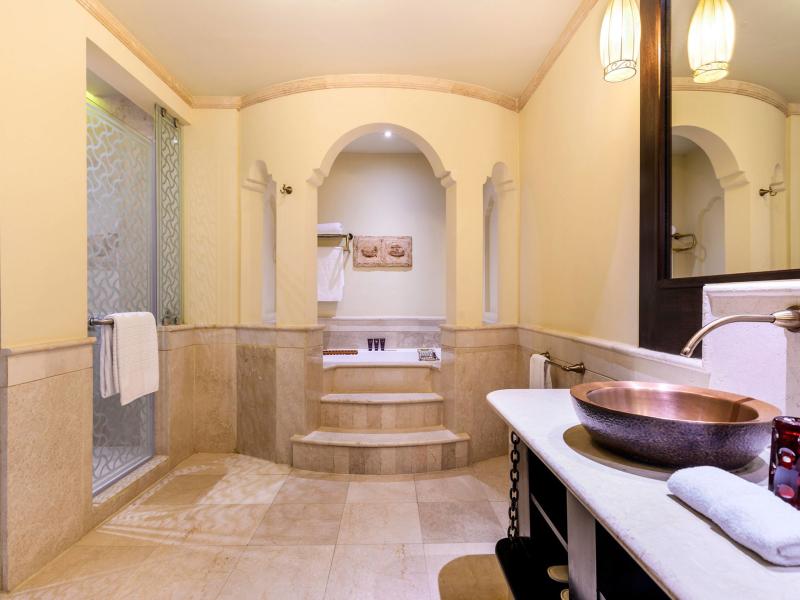 Sharq Village & Spa, a Ritz-Carlton Hotel