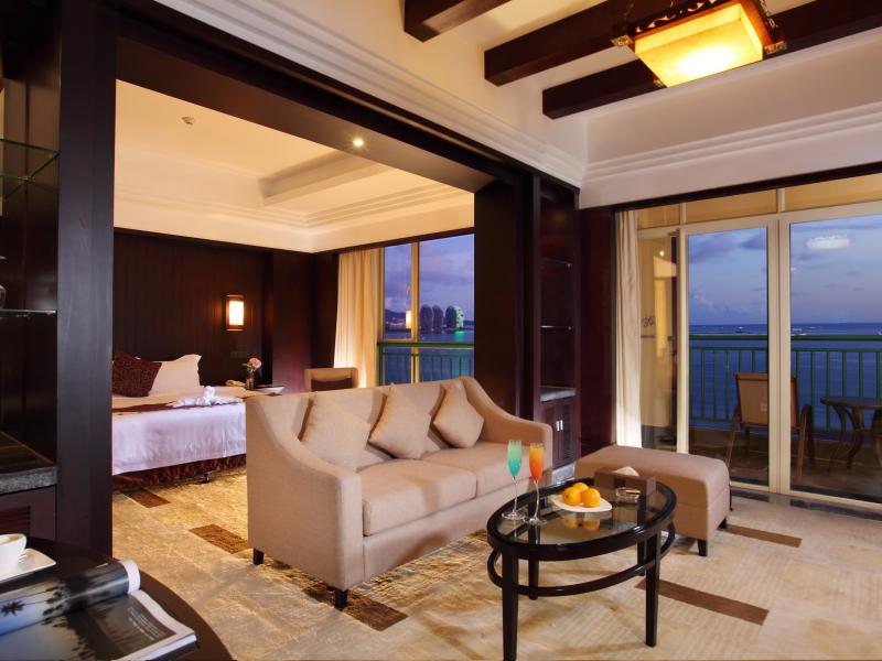 Shengyi Holiday Villa Hotel & Suites