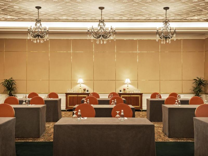 Sheraton Abu Dhabi Hotel & Resort