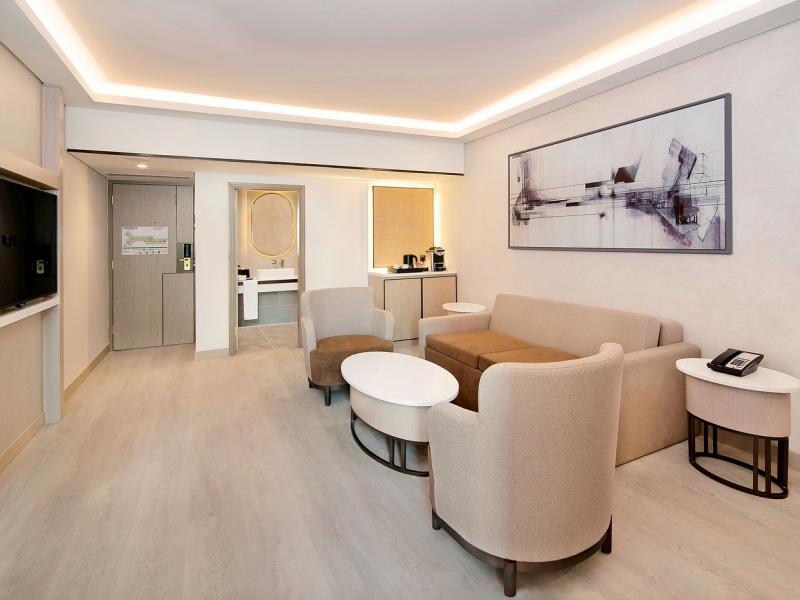 Sheraton Abu Dhabi Hotel & Resort