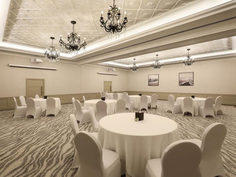 Sheraton Abu Dhabi Hotel & Resort