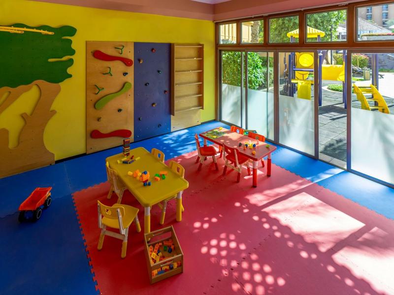 Sheraton Abu Dhabi Hotel & Resort