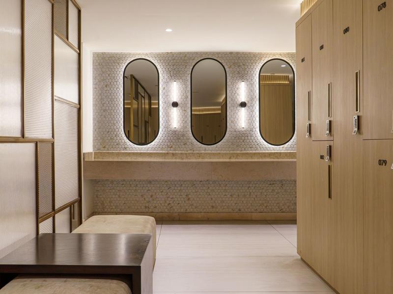 Sheraton Abu Dhabi Hotel & Resort