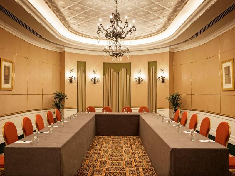 Sheraton Abu Dhabi Hotel & Resort