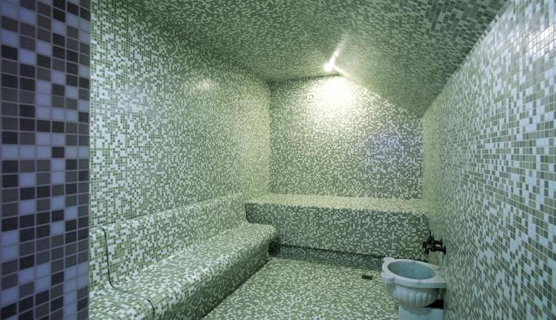 Atlantis Beach Hotel