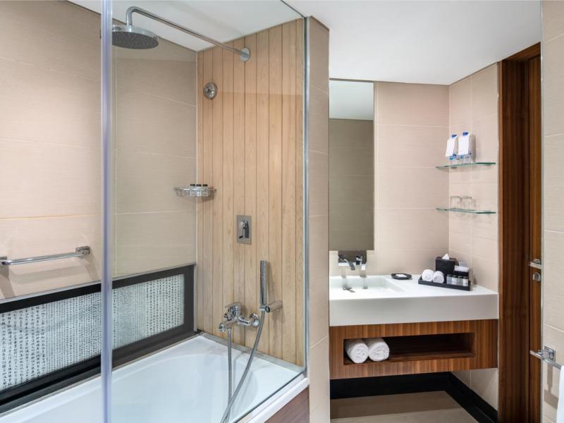 Sheraton Dubai Creek Hotel & Towers